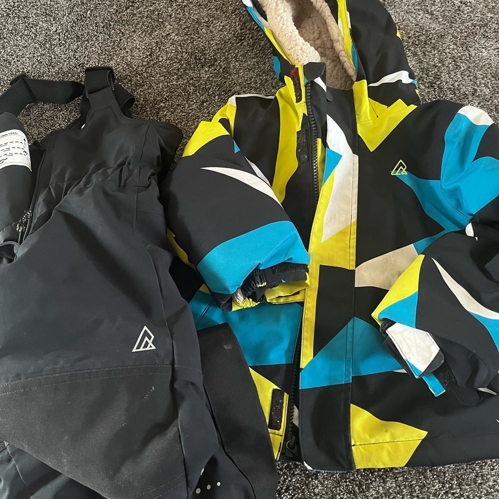 Geometric Patterned Winter Jacket with Black Snow Pants
